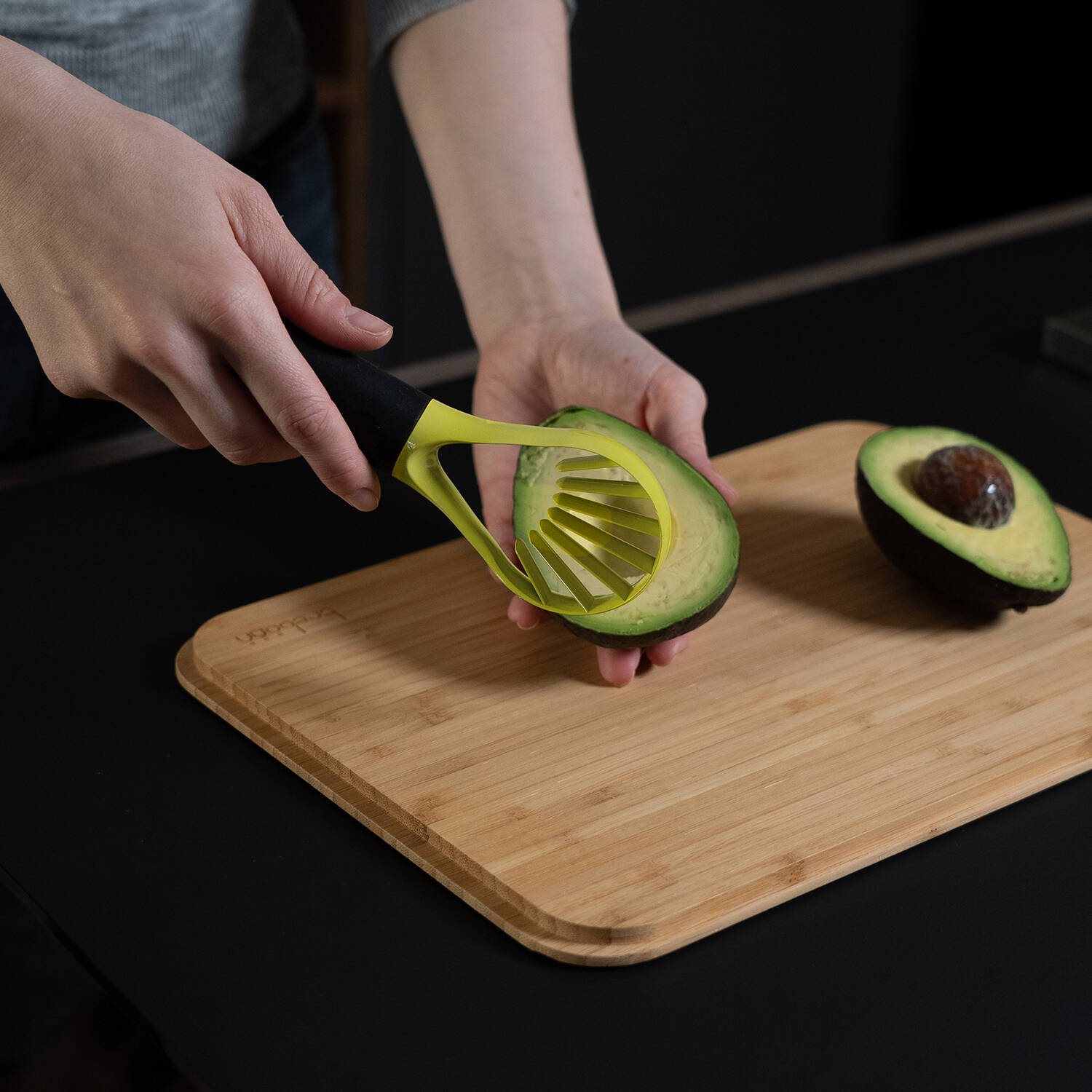 Trebonn-gadgets-avocado-4
