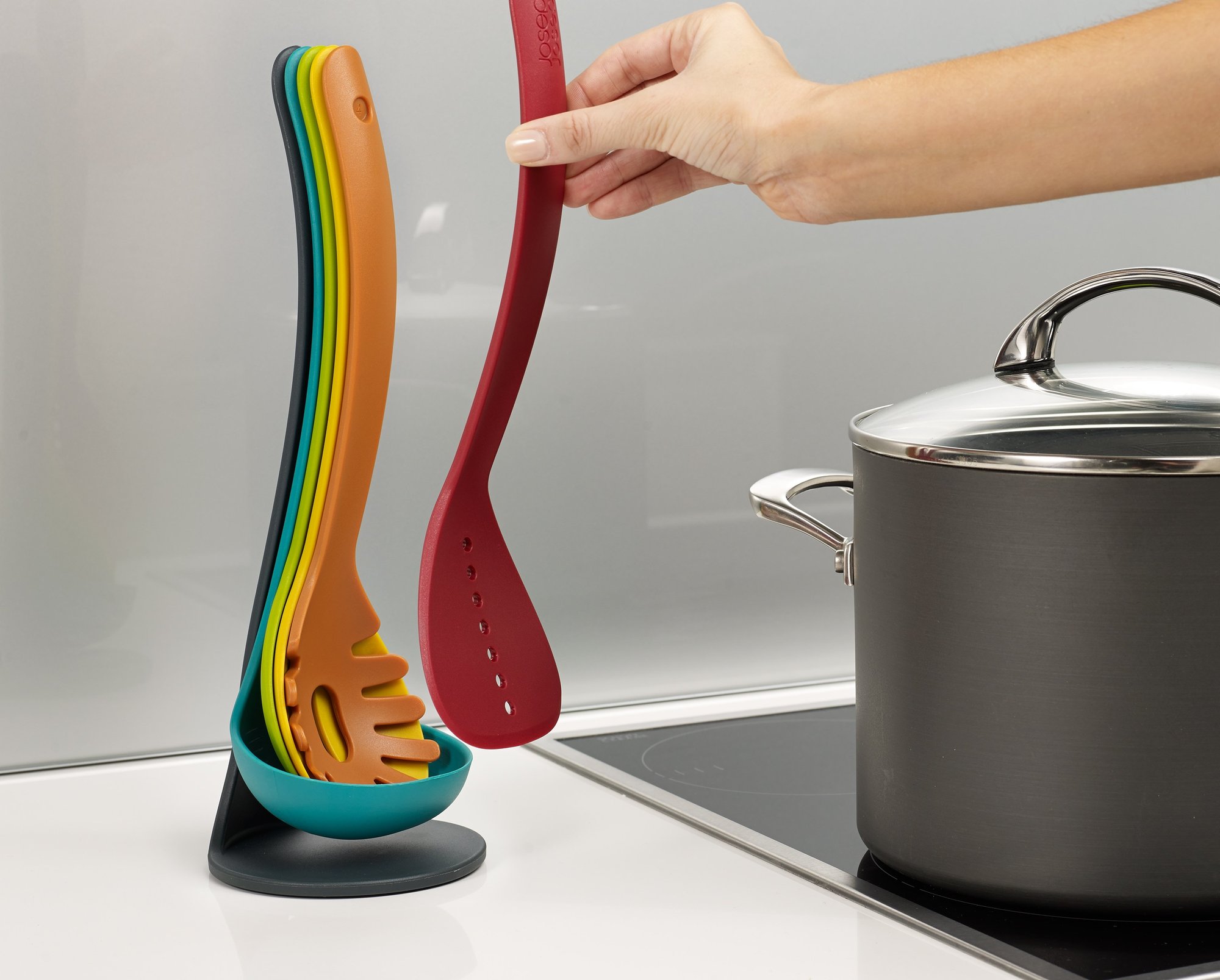 nest_utensils_plus_iu1_3_bffc7878-1fcd-4c4a-a0d9-1a939fb14554_2000x