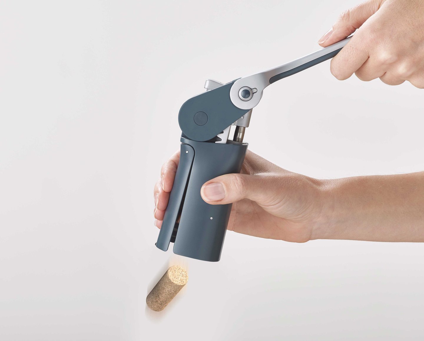 BarWiseCompactLeverCorkscrew_Blue_IU6_d6961722-88d7-4883-bc4d-a1f66b2534c6_1440x
