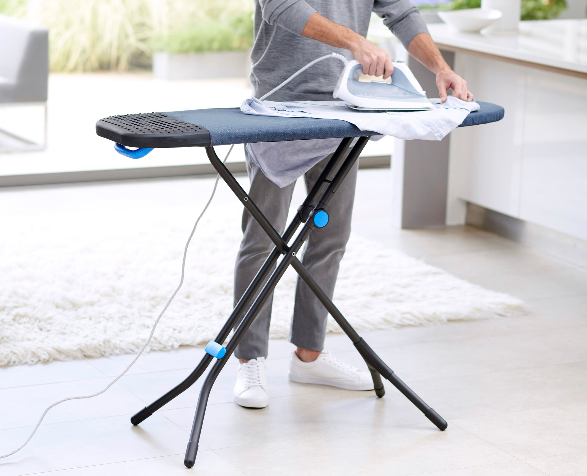 JJ_Glide-Plus-Ironing-Board_50006_IU5_2000x