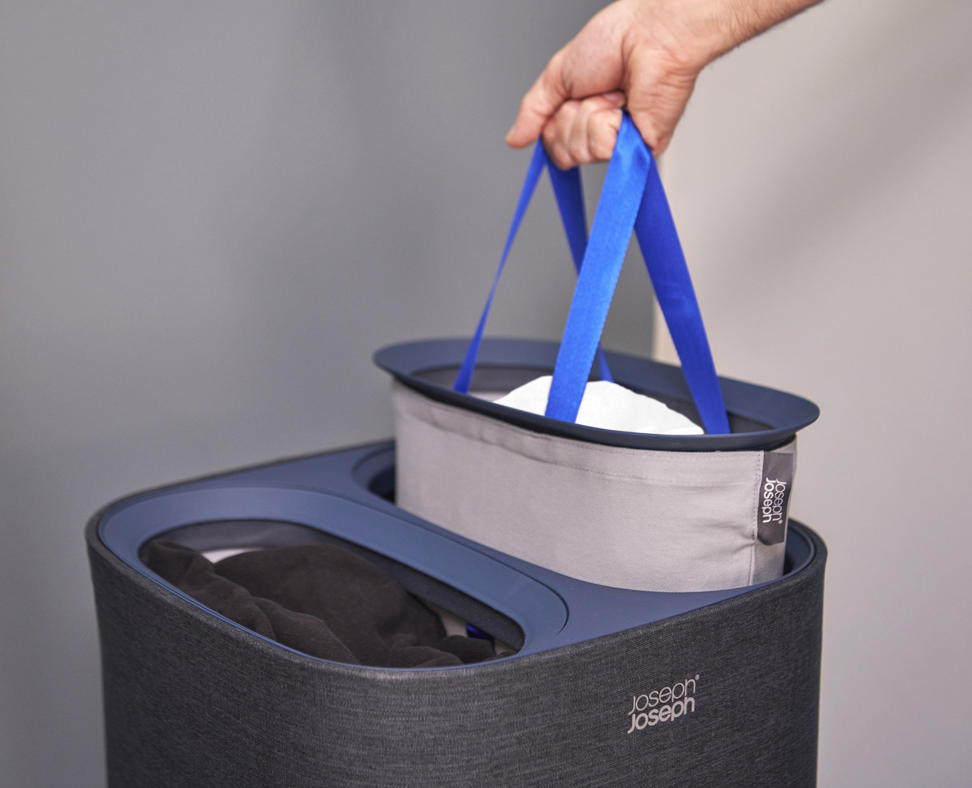 JJ_Tota-60L-Laundry-Basket_Carbon_50002_IU2_2000x