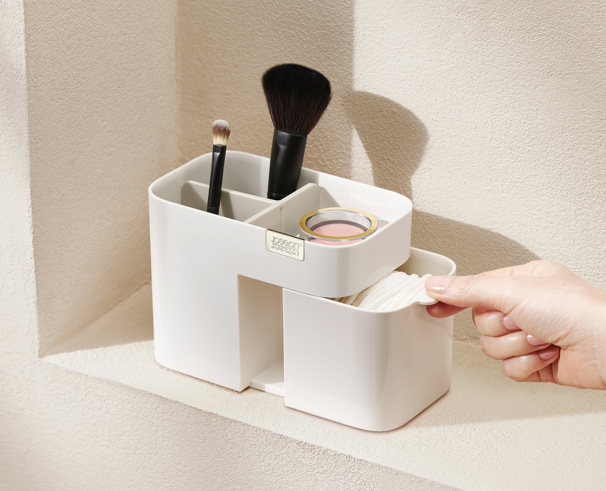 JJ_Viva_Compact_Cosmetic_Organiser_Shell_75003_IU2_2000x